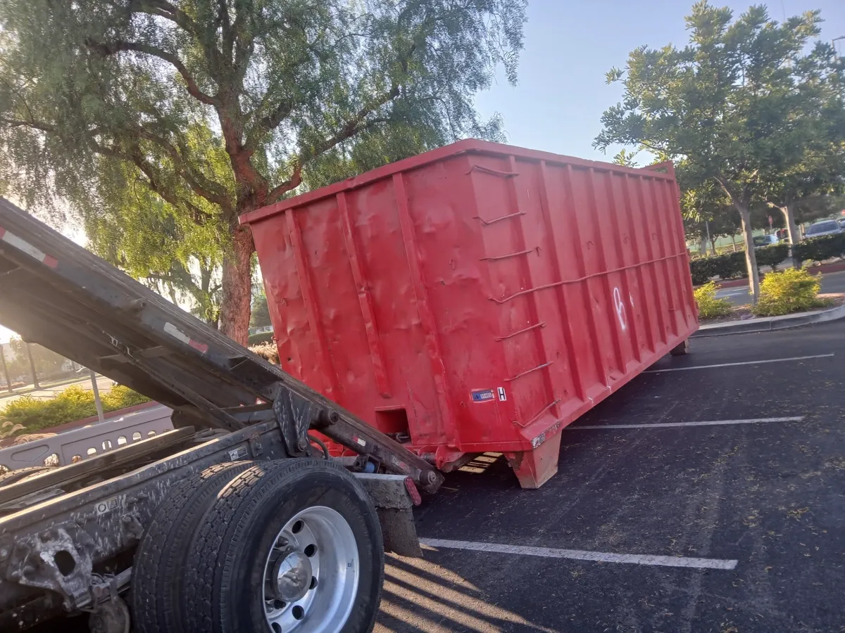40 Yard Dumpster roll-off dumpster in San Diego