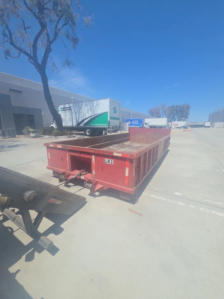 10 Yard Dumpster roll-off dumpster in San Diego